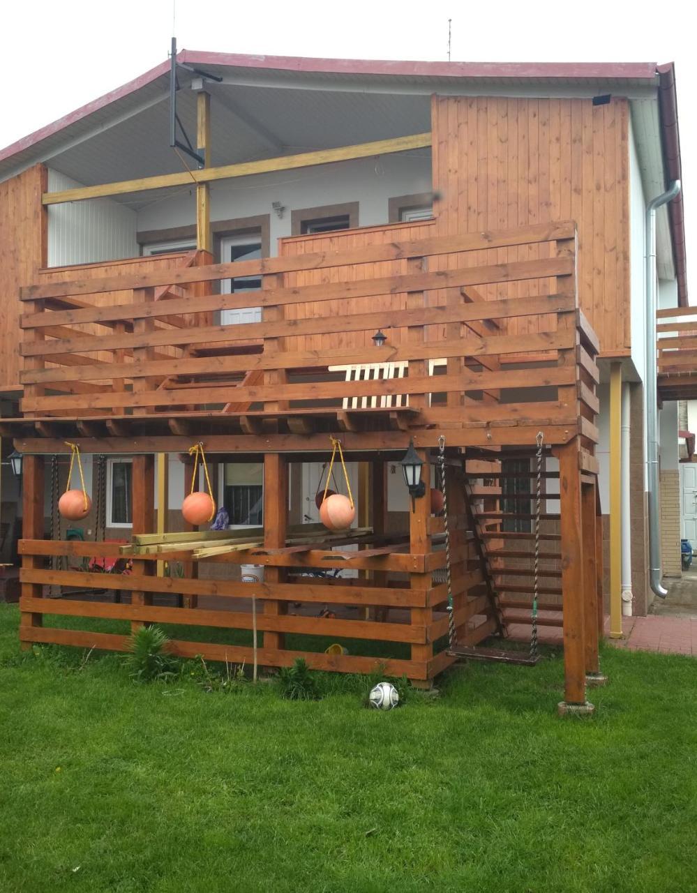 Pensjonat I Restauracja U Zdzicha Rowy  Exterior foto